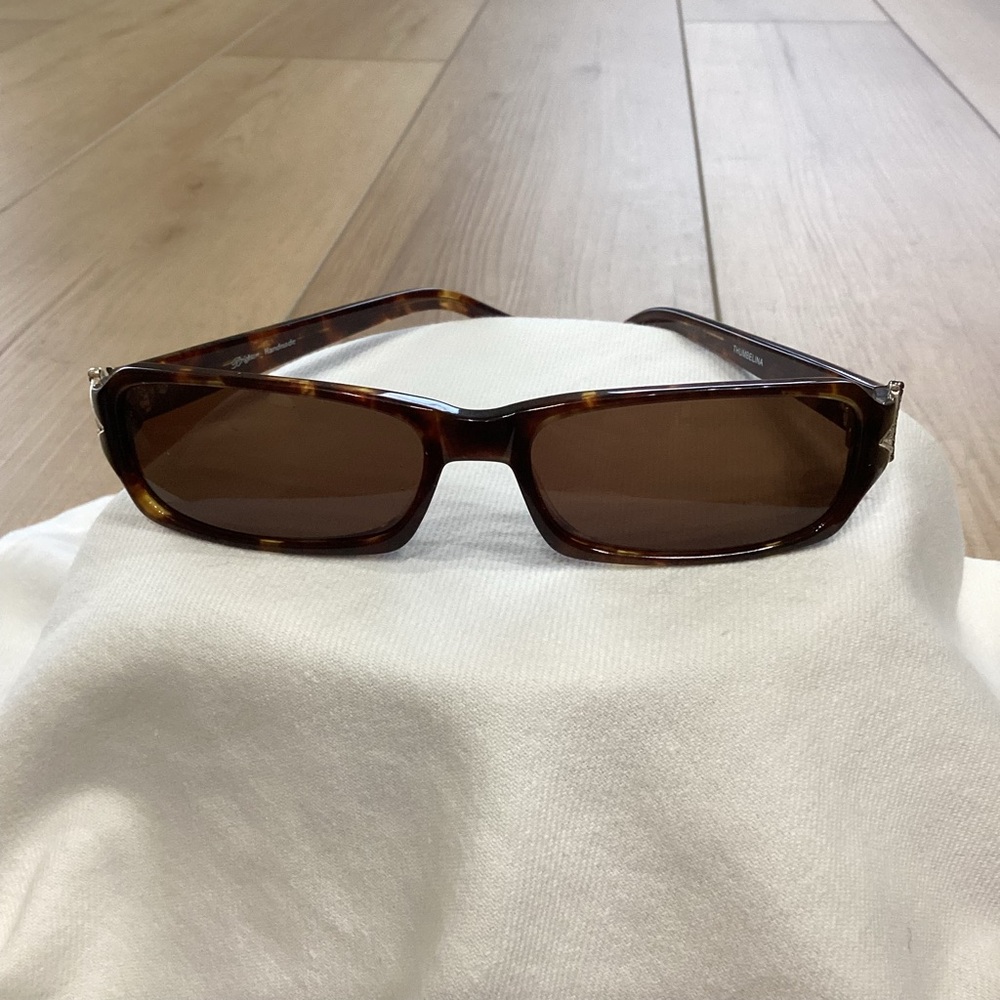 Woman’s Brighton Sunglasses Thumbelina Rectangle Tortoise Shell Style